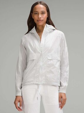 Lululemon Hood Lite Lightweight Hooded Windbreaker Jacket size 6